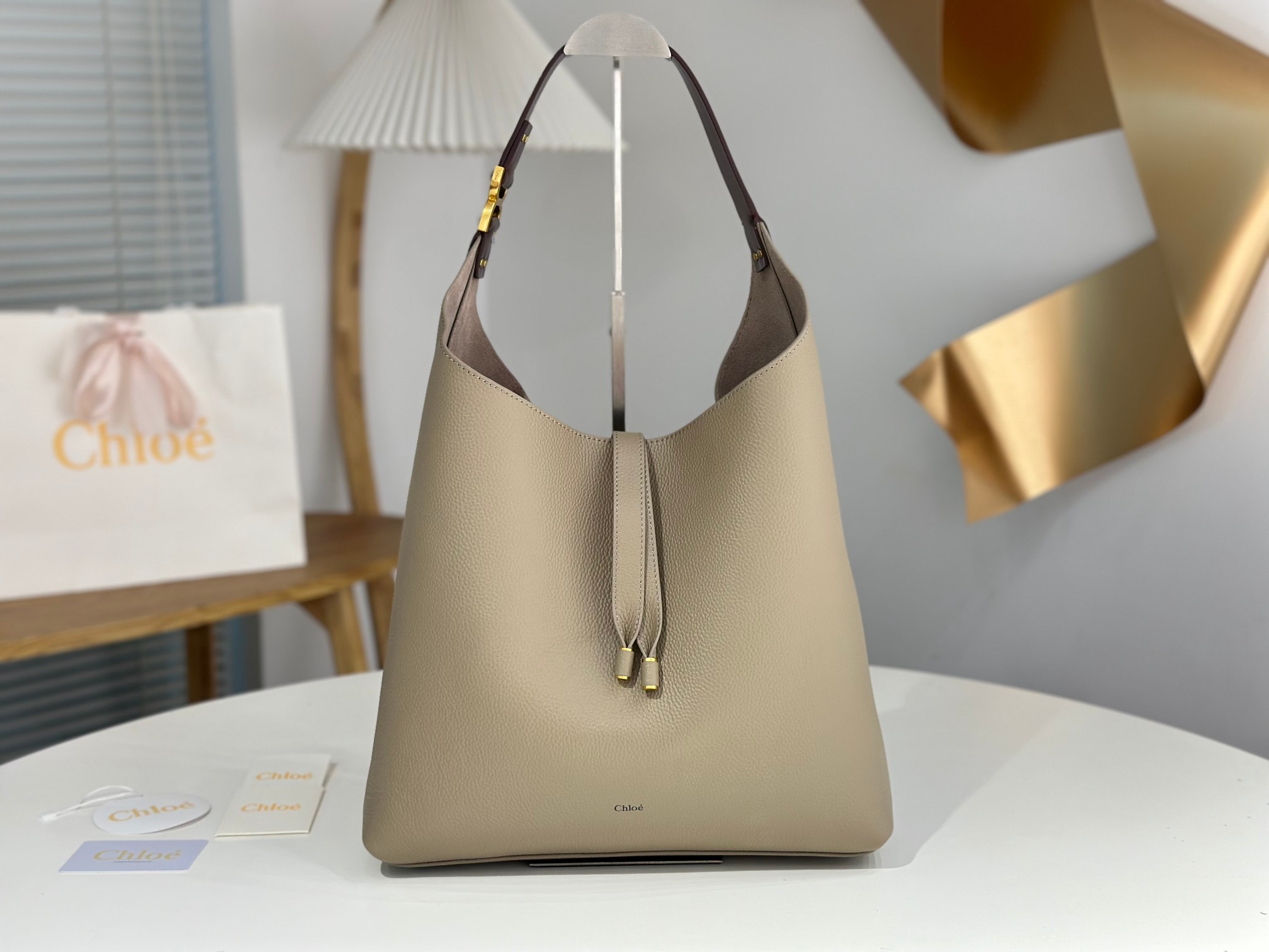 Chloe Marcie Hobo Bag In Light Grey Grained Leather